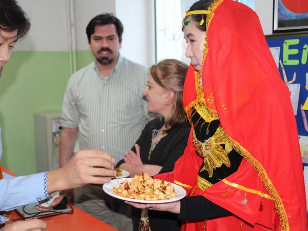 49069663_2050091175082484_2900330619726725120_n